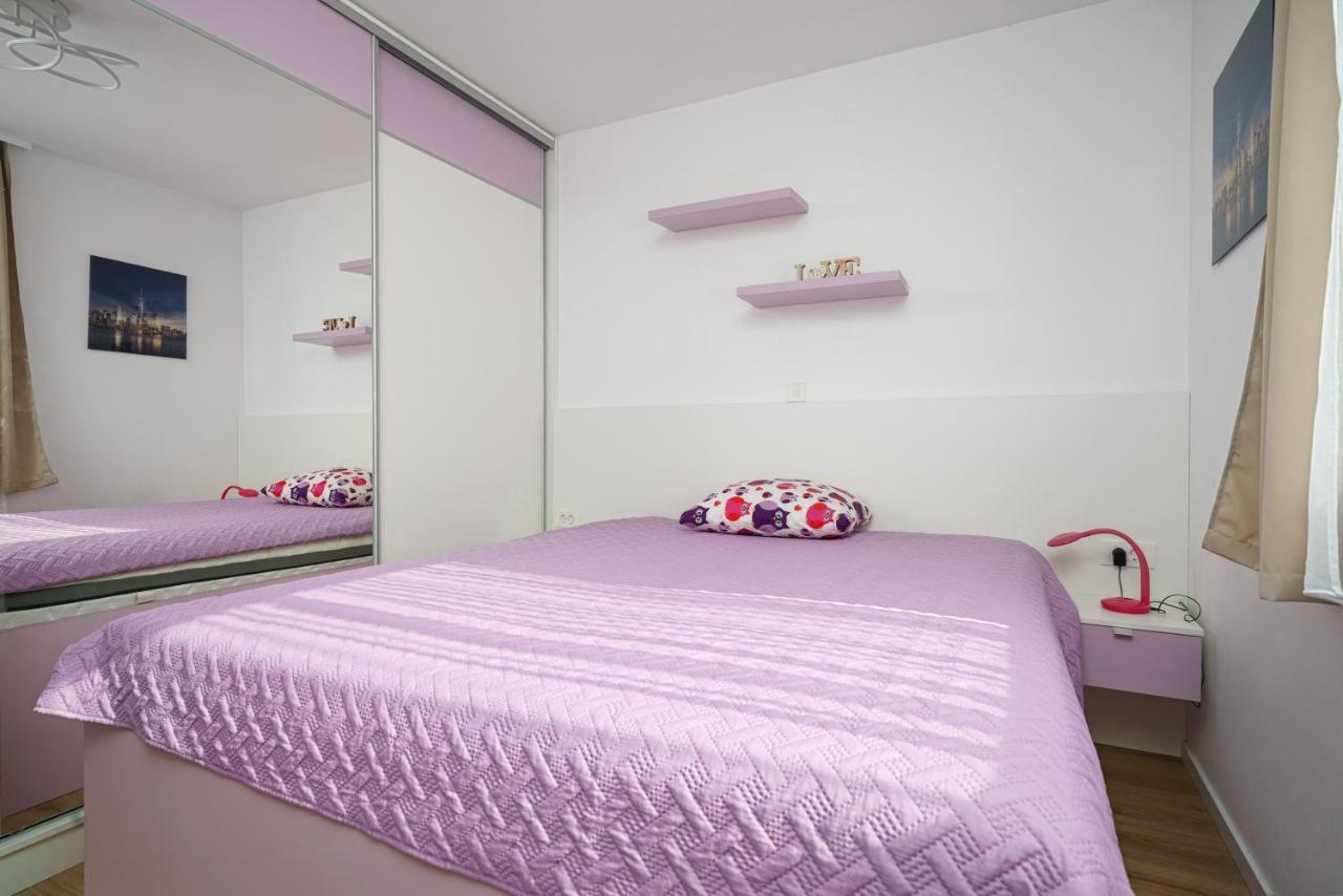 Olive Balcony Vodice-Srima Apartamento Exterior foto